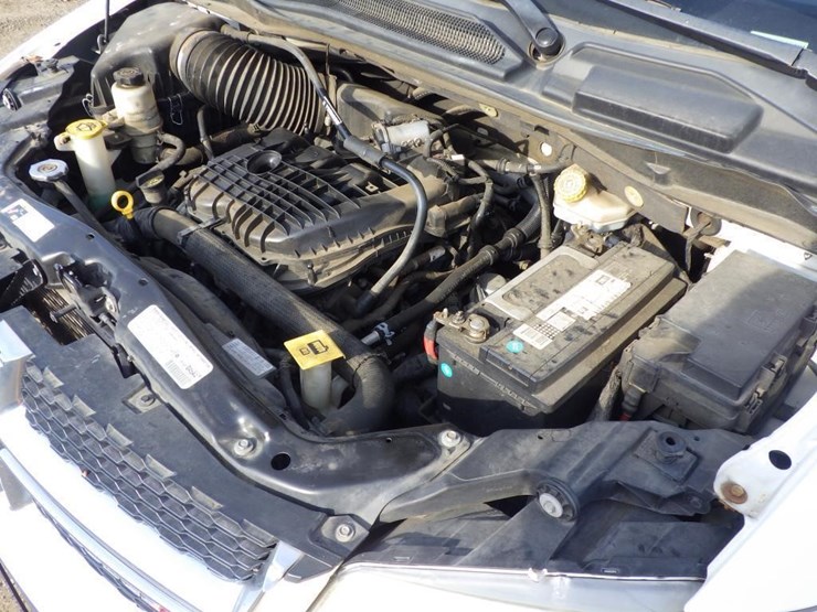 2013-dodge-grand-caravan-image-10