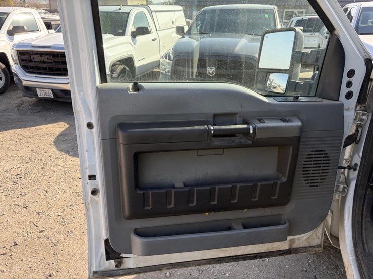 2011-ford-f250-sd-xlt-image-10