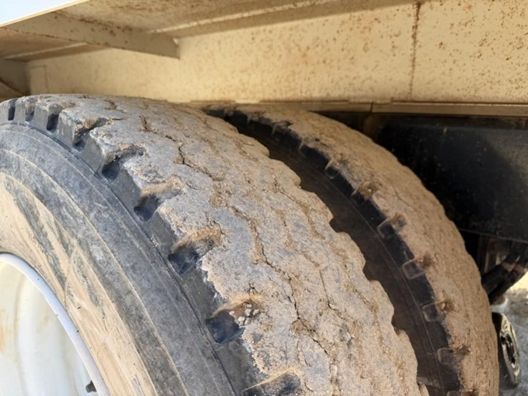 2019-kenworth-t370-image-16