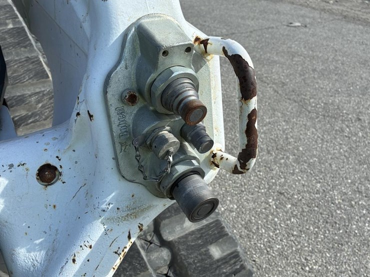 2021-bobcat-t64-image-9