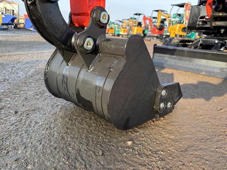 2025-tpm-18bs-hydraulic-excavator-image-12