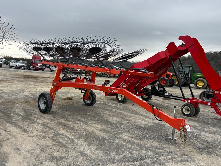 2025-kubota-ra110cr-image-1