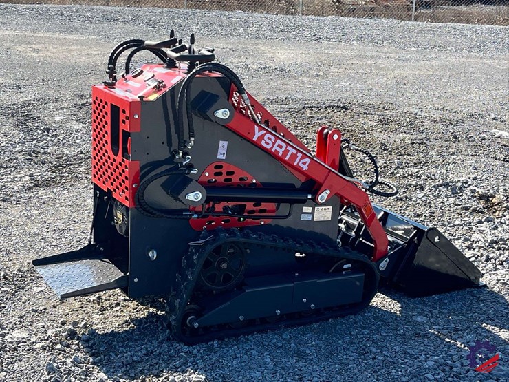 2026-agt-ysrt14-skid-steer-loader-attachment-image-4