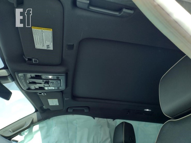 2022-gmc-yukon-slt-image-14