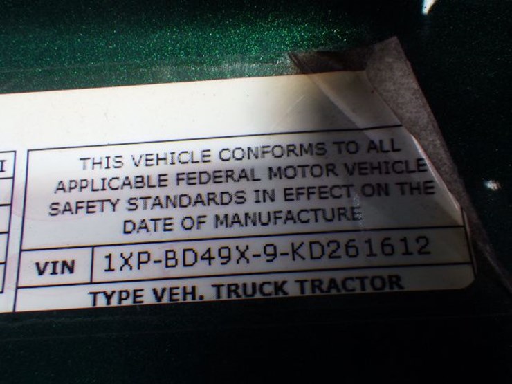 2019-peterbilt-579-image-26