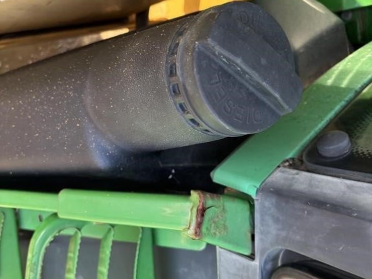 2005-john-deere-7220-image-39