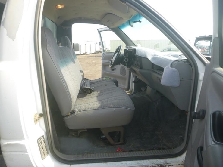 1996-dodge-3500-image-12