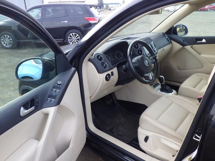 2013-volkswagen-tiguan-image-5