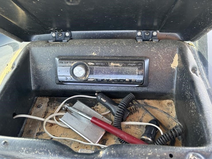 1998-unknown-trailer-image-22