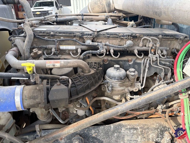 2021-western-star-4900ex-image-48