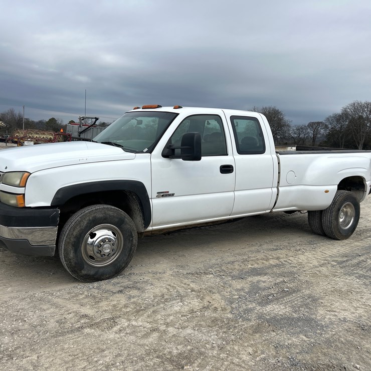 2005 CHEVROLET 3500