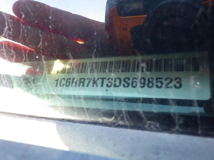 2013-dodge-1500-image-15