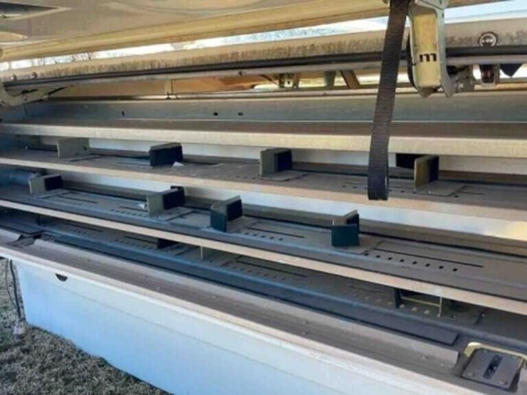 maranda-topper,-model-m-170,-fits-8ft-bed,-image-9