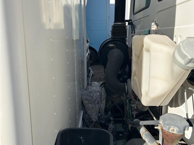 1994-volvo-fe42-image-13