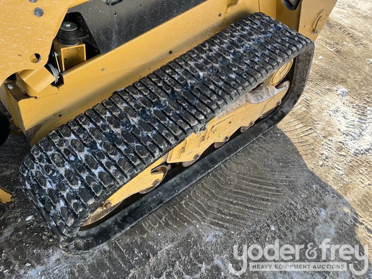 2023-caterpillar-259d3-image-15