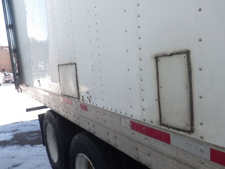 2016-great-dane-van-image-10