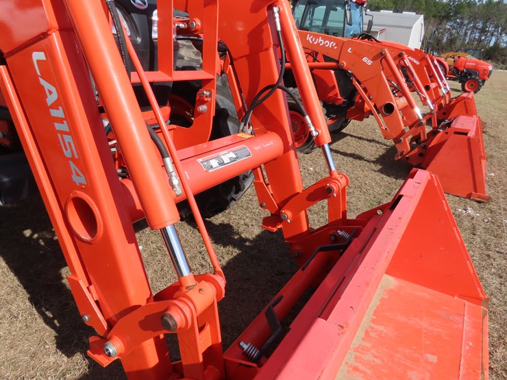 2019-kubota-m7060-image-4