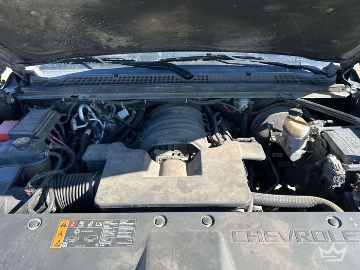 2019-chevrolet-tahoe-image-8