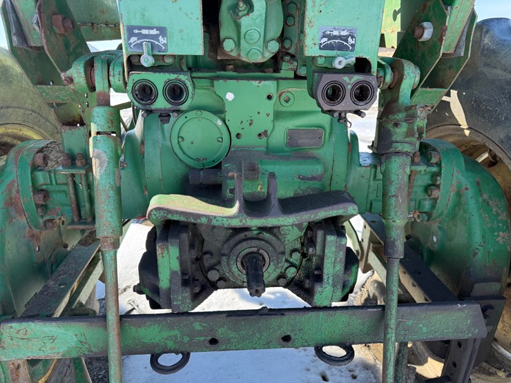 john-deere-4020-image-23
