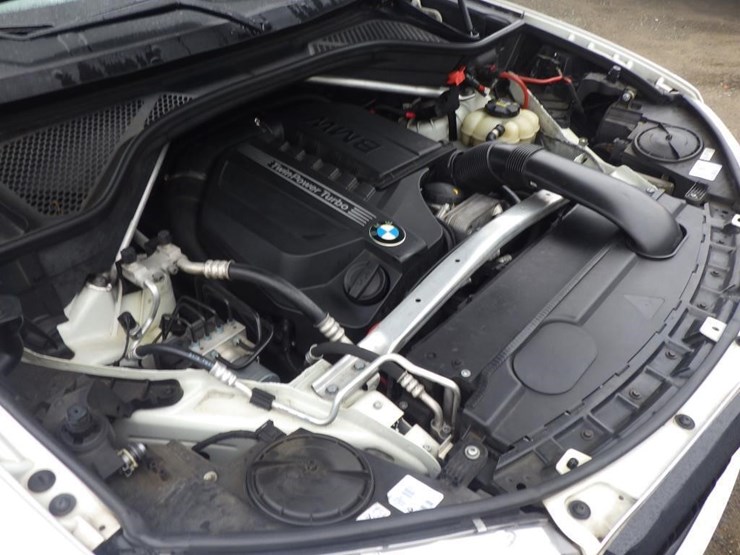 2016-bmw-x5-image-11