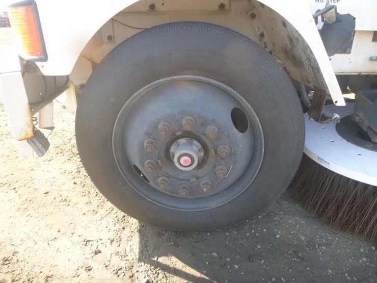 2013-global-m4-sweeper-image-16