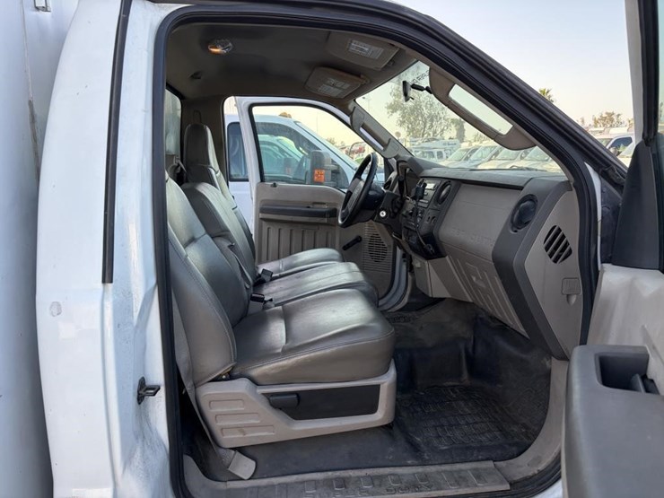 2008-ford-f450-image-9