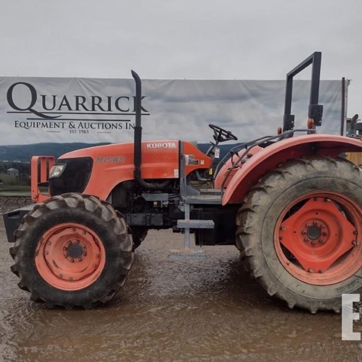 10 KUBOTA M108 TRACTOR