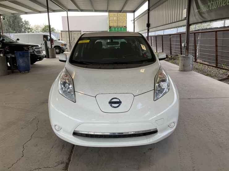 2015-nissan-lead-hatchback-image-3