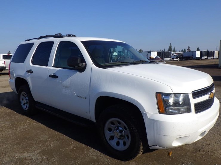 2014-chevrolet-tahoe-image-2
