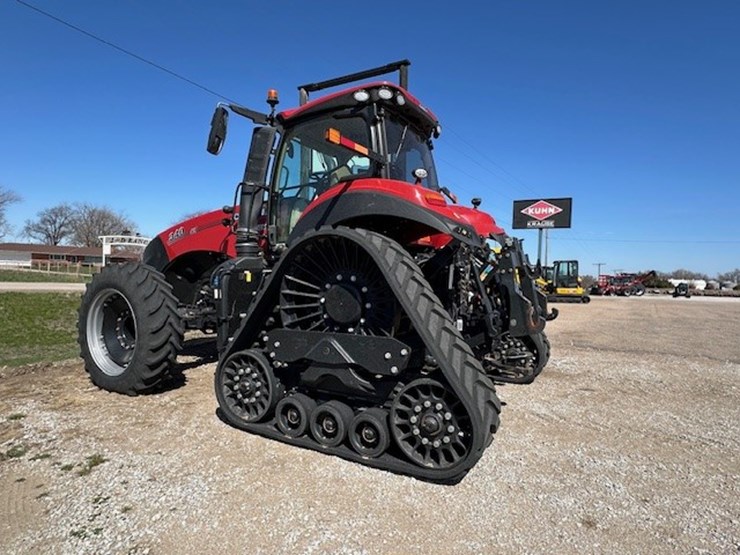 2021-case-ih-magnum-340-afs-connect-rowtrac-image-4