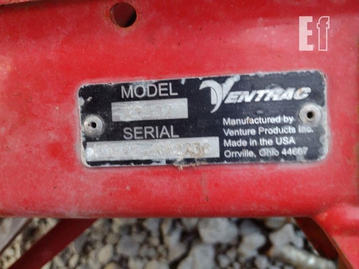 ventrac-3400l-lawn-mower-w/blade-&-broom-image-20