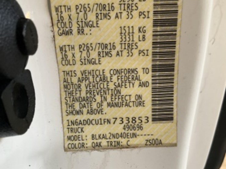 2015-nissan-frontier-image-14