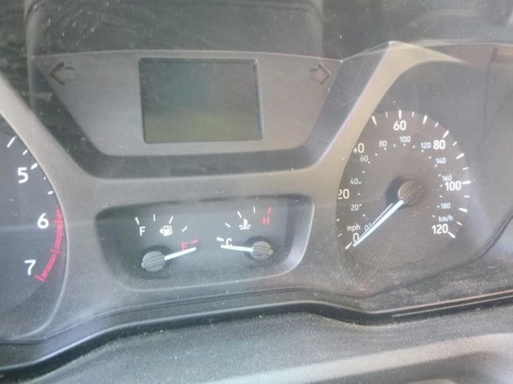 2019-ford-transit-image-19