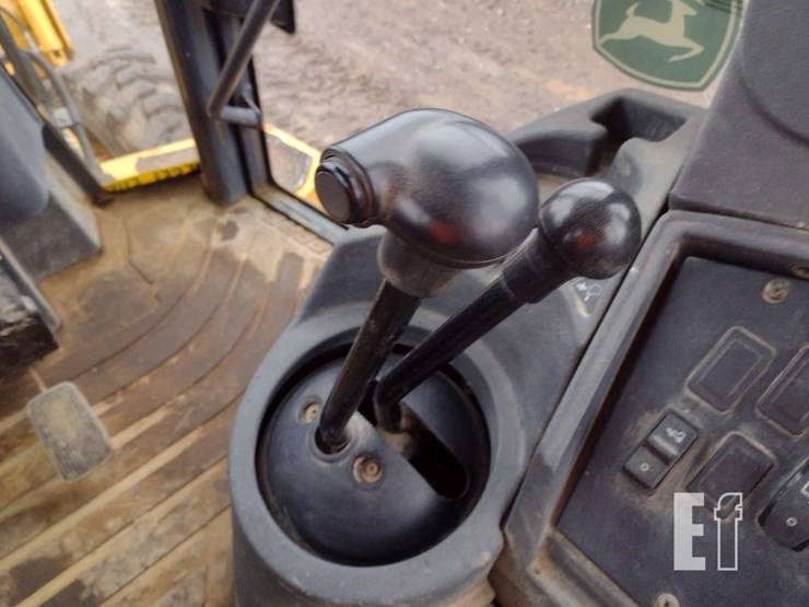 2010-deere-310j-image-8