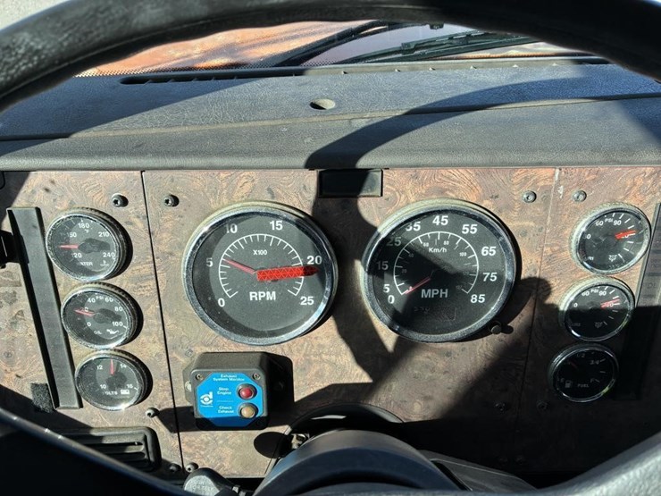 2001-international-2001-image-14