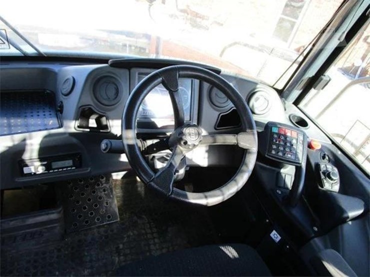 2018-bell-b25e-image-7