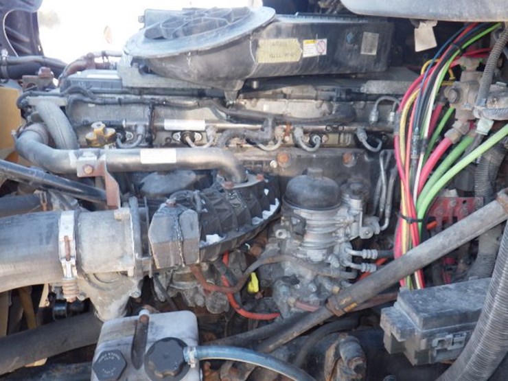 2019-freightliner-cascadia-125-image-23