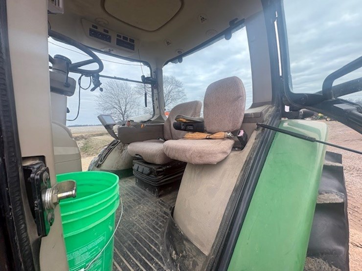 john-deere-8320r-image-51