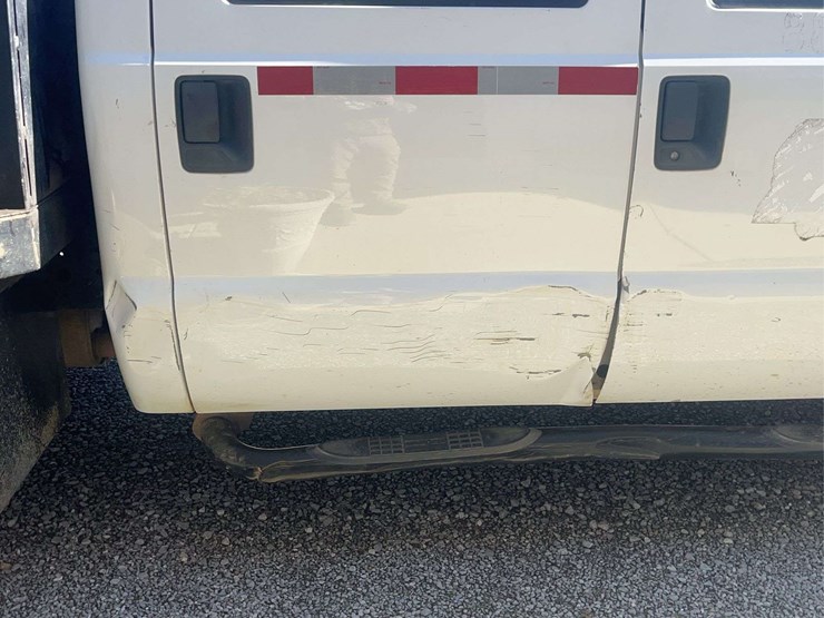 2016-ford-f350-image-8