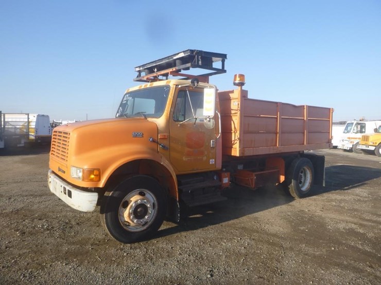 1995-international-4700-image-1