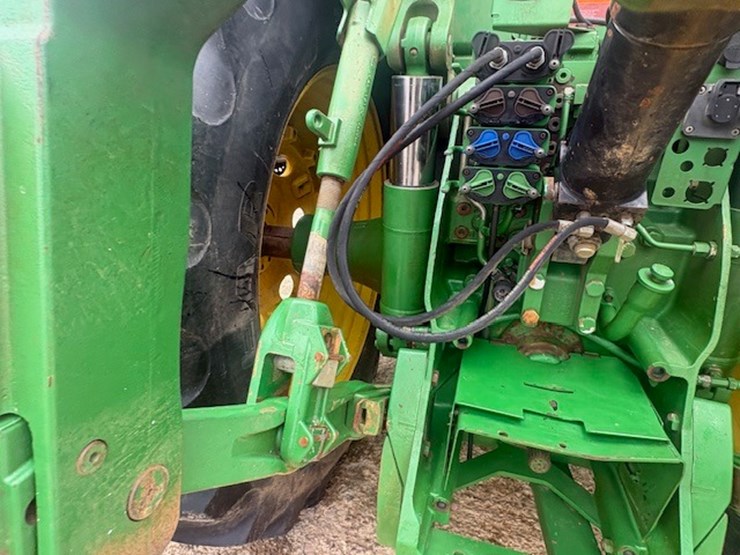 john-deere-8320r-image-14