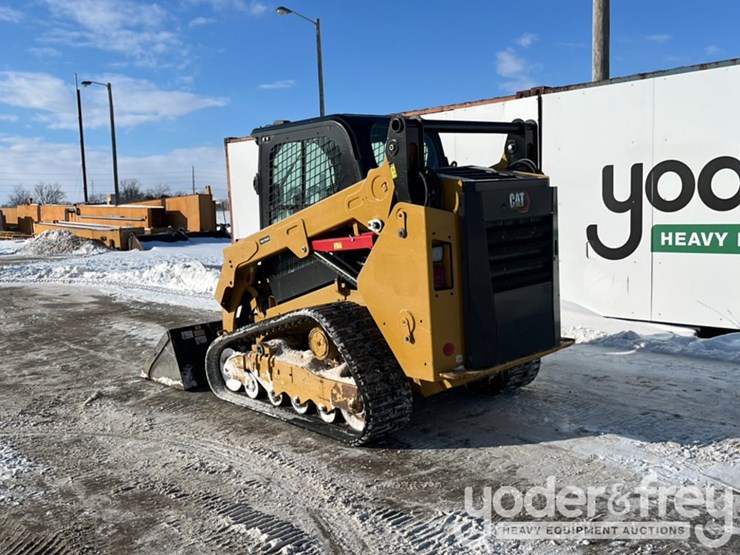 2023-caterpillar-259d3-image-4