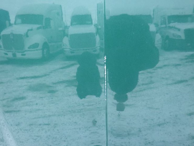 2021-peterbilt-579-image-27