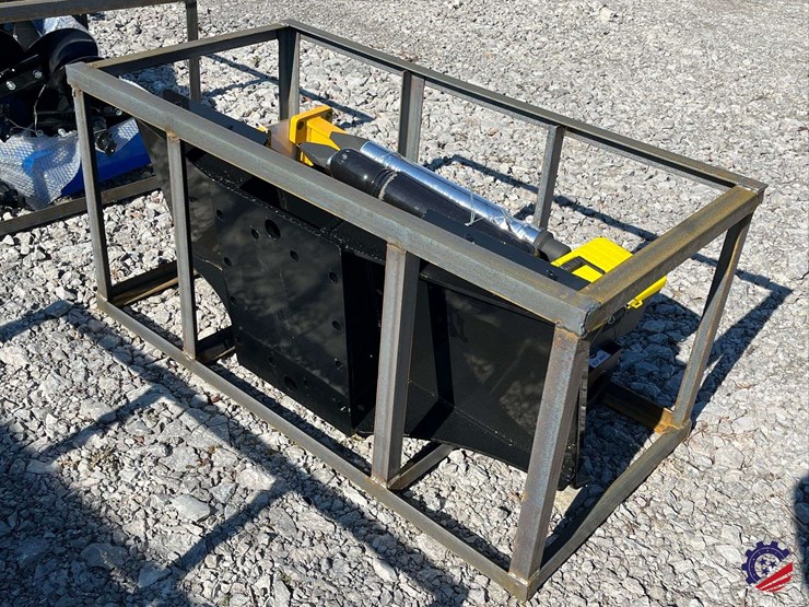 2026-agt-sshh680-skid-steer-breaker-attachment-image-6