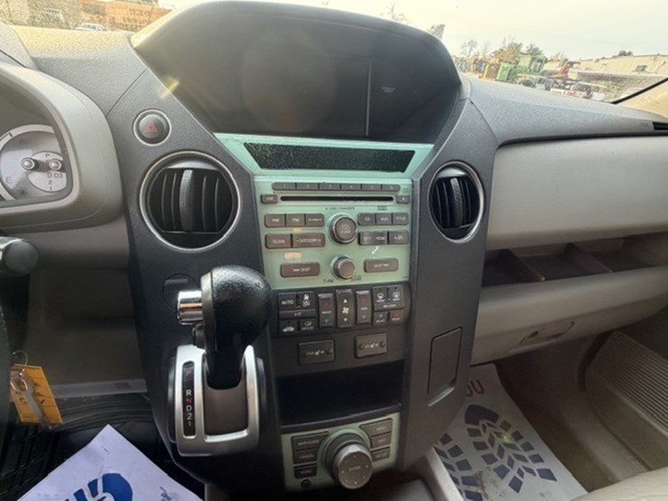 2011-honda-pilot-image-39