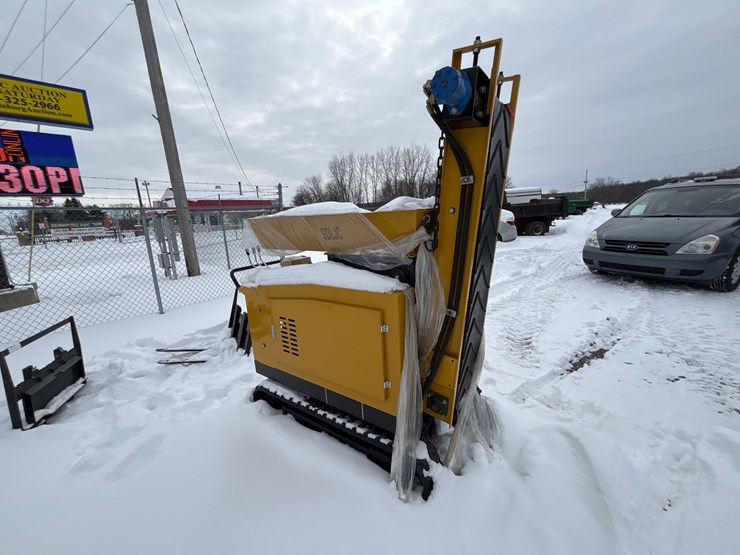 #4110-•-e2.-rock-crusher-image-2