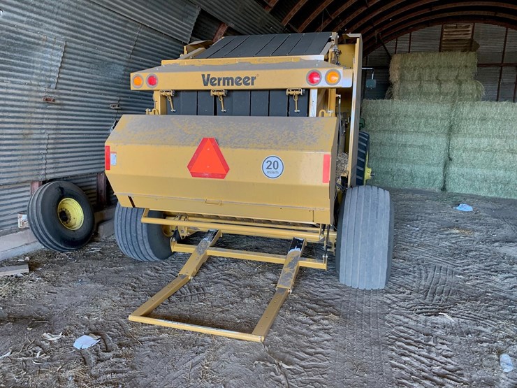 2023-vermeer-605n-image-4