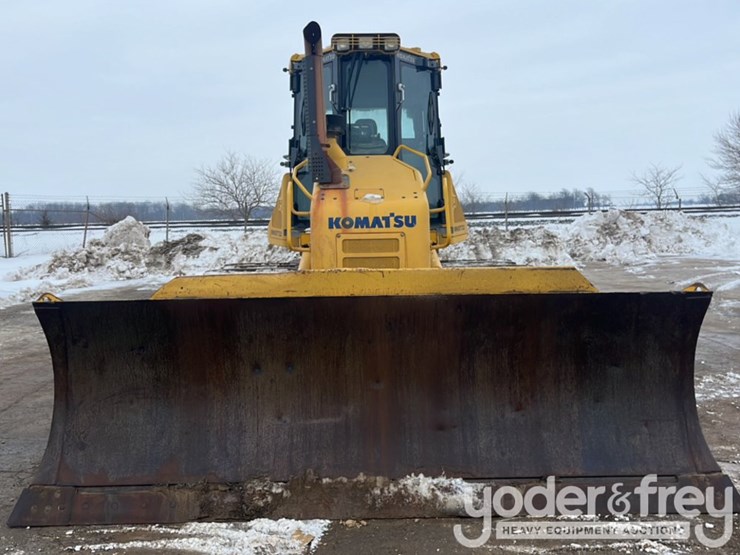 2014-komatsu-d61pxi-23-image-23