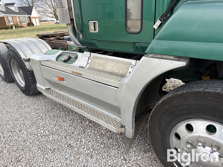 1993-mack-ch613-image-10