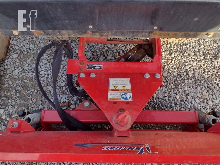 ventrac-3400l-lawn-mower-w/blade-&-broom-image-17